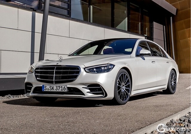 Learn more about the advantages and disadvantages of the Mercedes-Benz S500 class
