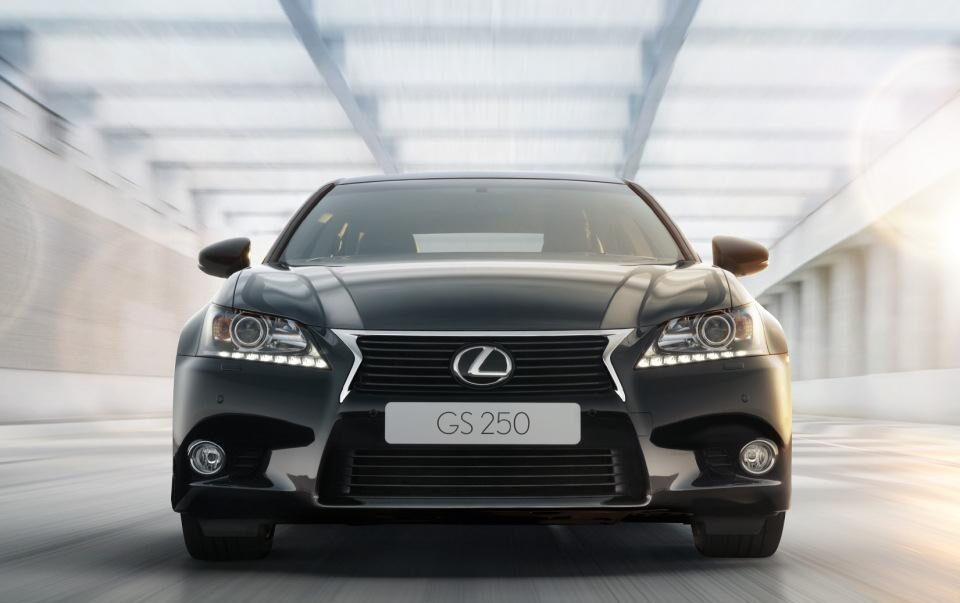 Lexus GS250 and review of 2014 model in car rental in Iran