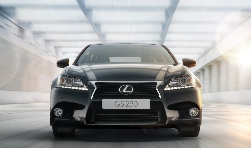 Lexus GS250 and review of 2014 model in car rental in Iran