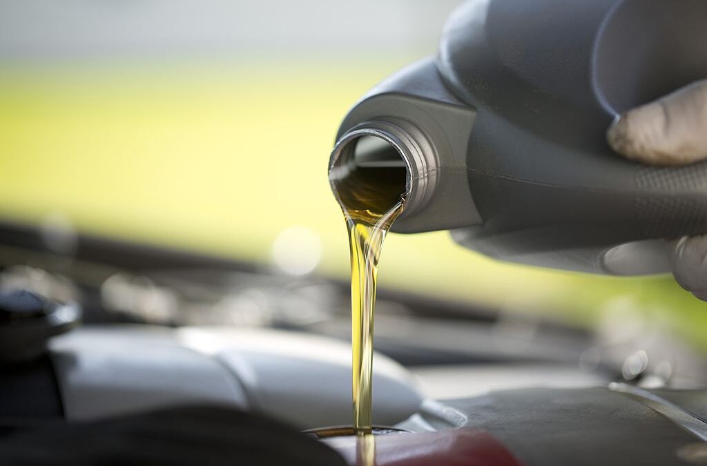 When should we change the engine oil (1)