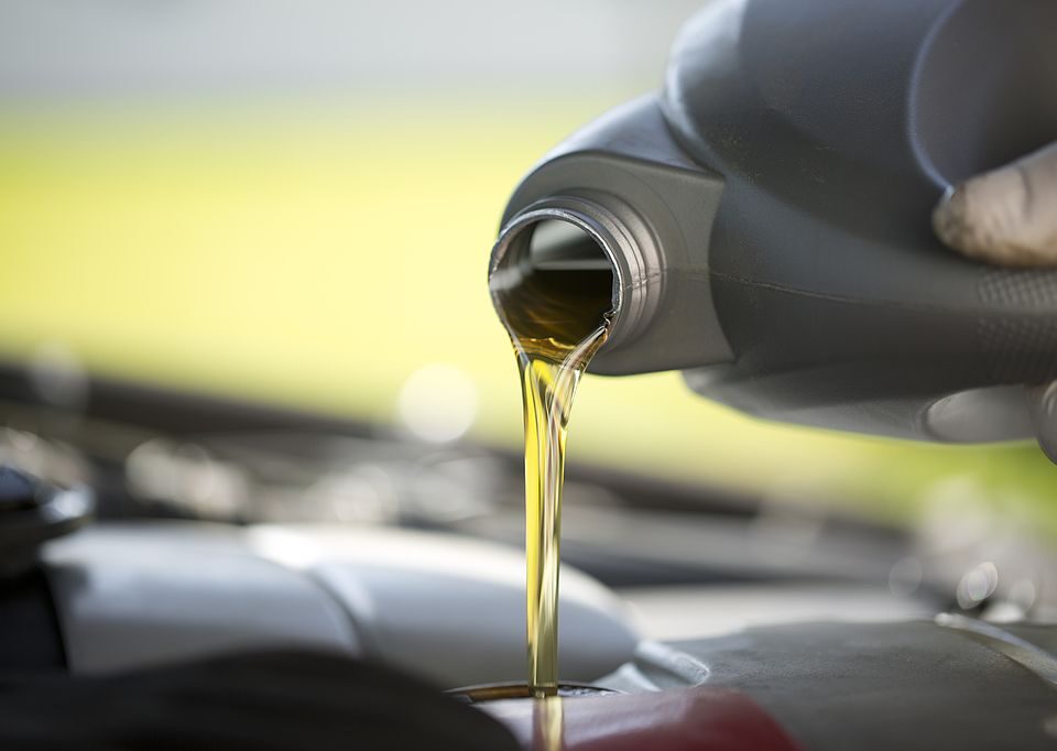 When should we change the engine oil (1)