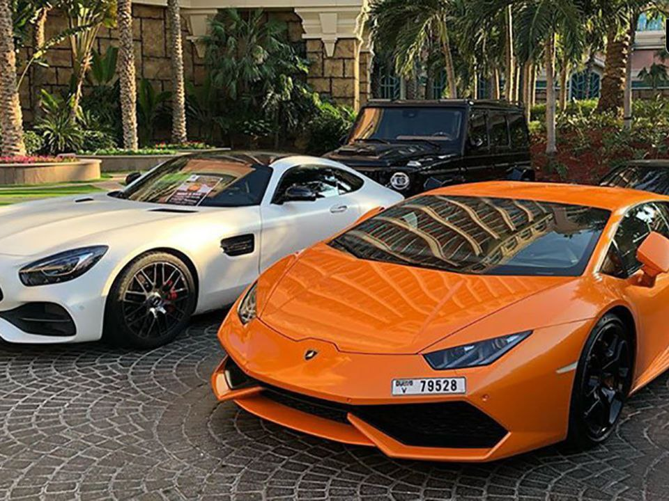 Experience driving luxury cars important tips for renting a luxury car without a driver in Iran (3)
